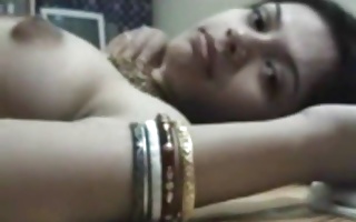 Indian teenage princess takes off her sari and is getting hammered hard